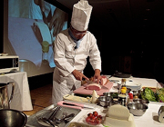 全国食肉学校 青木好宏氏の調理実演