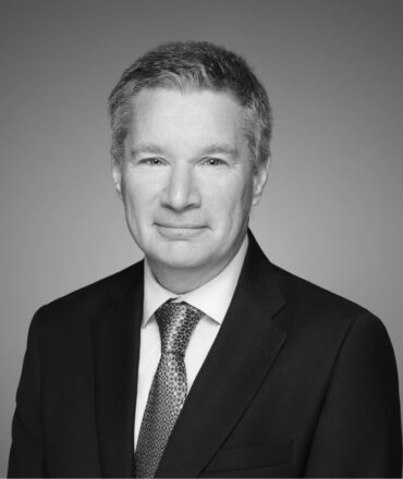 Headshot: Chris White