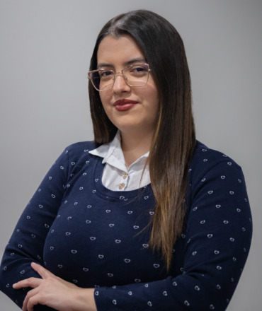 Headshot: Gina Gutierrez