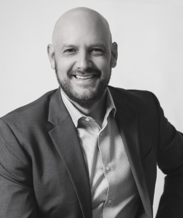 Headshot: Todd Van Eyk