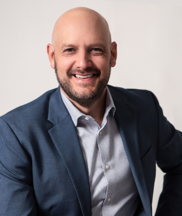 Headshot: Todd Van Eyk